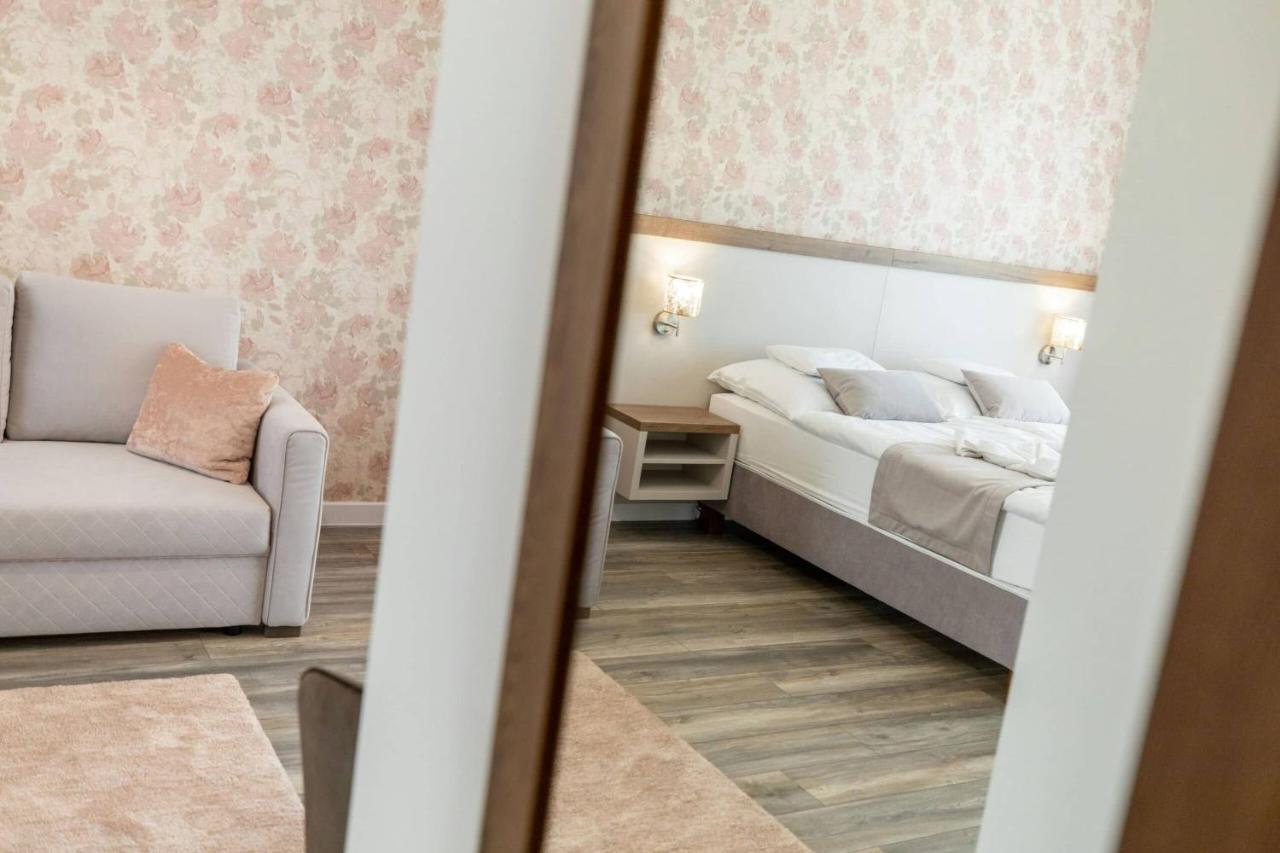 Aszúvilág Rezidencia with Sauna&Jacuzzi Legyesbenye Esterno foto