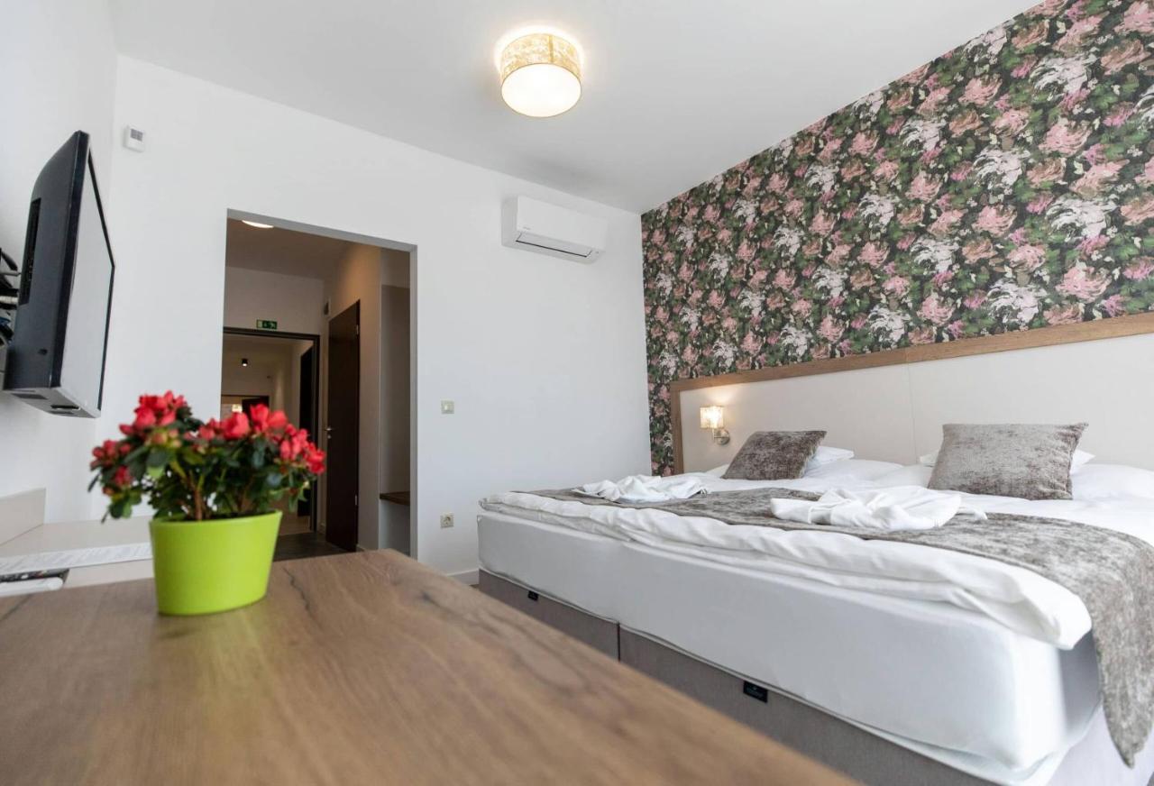 Aszúvilág Rezidencia with Sauna&Jacuzzi Legyesbenye Esterno foto