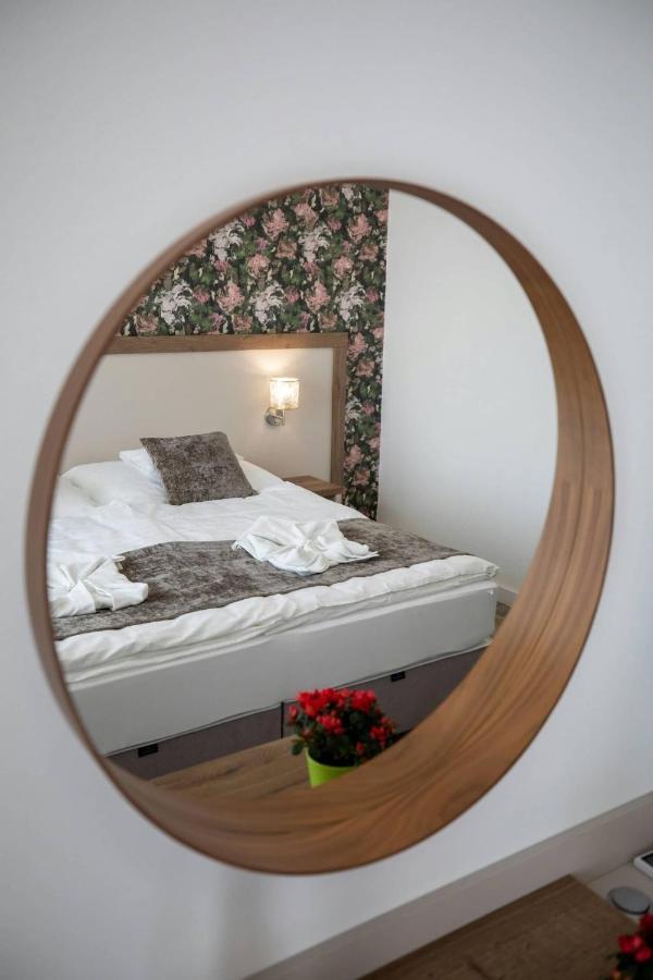 Aszúvilág Rezidencia with Sauna&Jacuzzi Legyesbenye Esterno foto